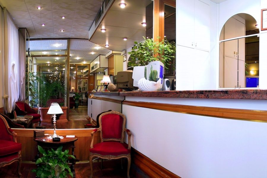 Lamezia Terme - Milano - Hotel Mayorca