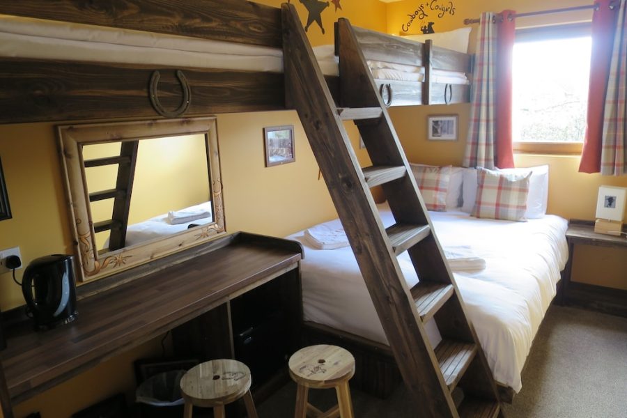 Milano - Milton Keynes - Adventurer's Village Milton Keynes