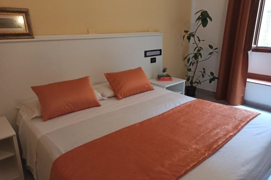 Napoli - Pisa - Hotel Leonardo