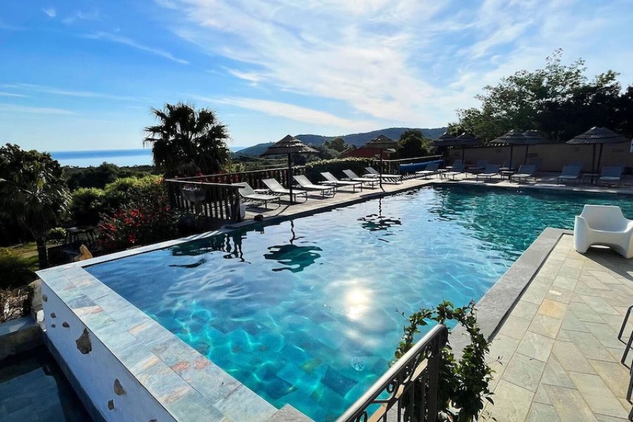 Napoli - Porto-Vecchio - Résidence U Pirellu