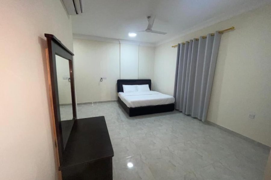 Napoli - Salalah - Red-15 - Bn Saif