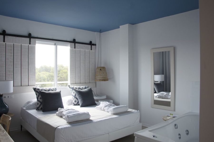 Roma - Valencia - YOU & CO. Saler Beach Boutique