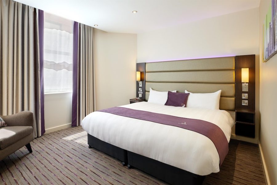 Napoli - Glasgow - Premier Inn Glasgow - Hamilton