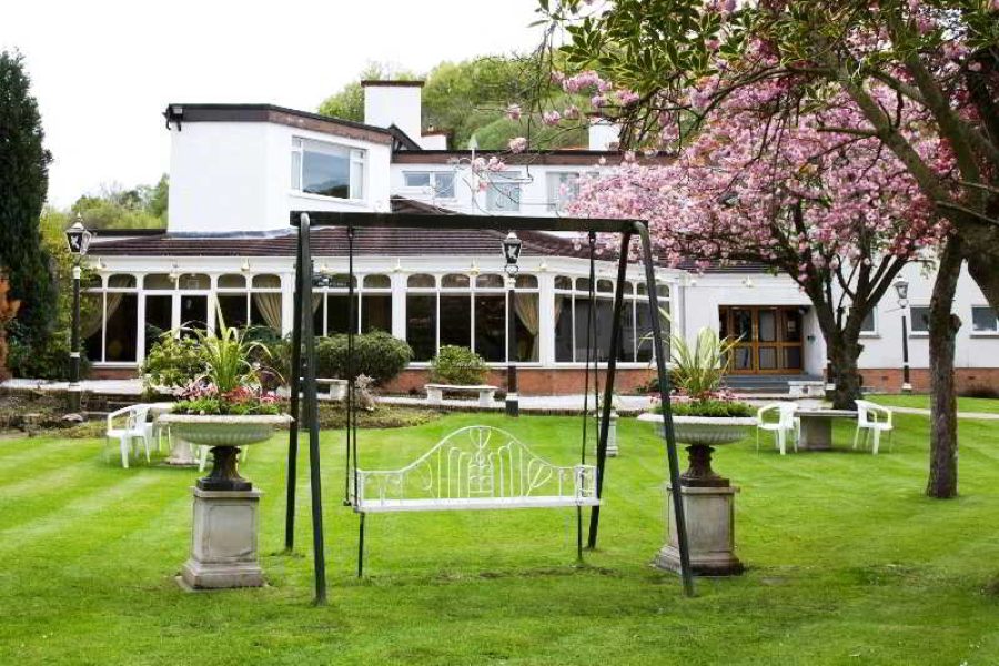 Napoli - Glasgow - The Popinjay Hotel