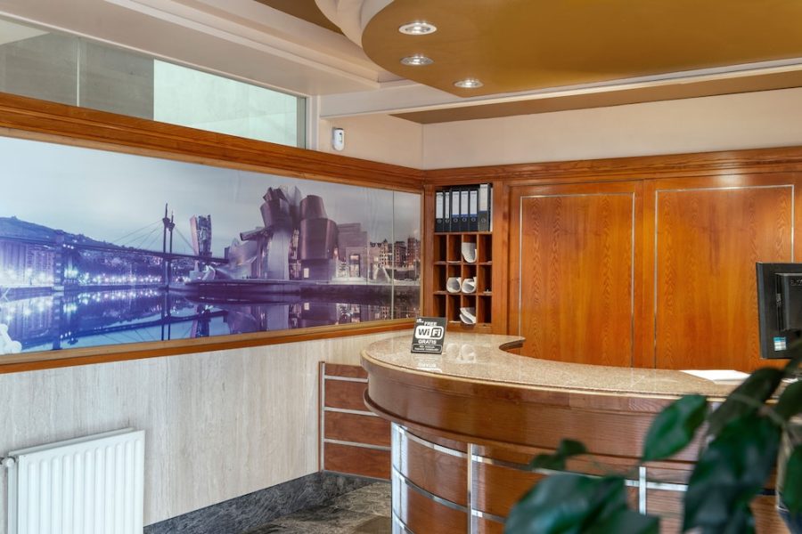 Napoli - Bilbao - Hospedium Hotel Sky Blu Loiu