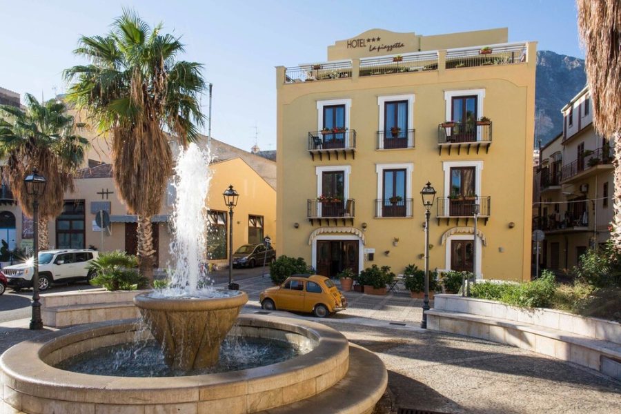 Napoli - Castellammare del Golfo - Hotel La Piazzetta