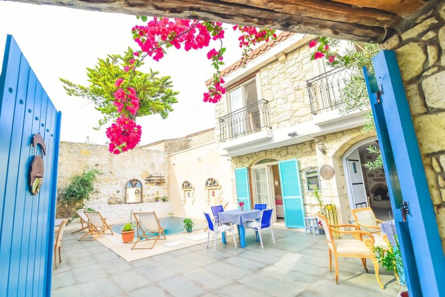 Roma - Çeşme - Alacati Asmali Konak Hotel