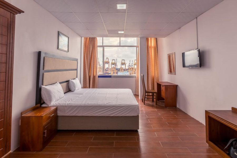 Roma - Colombo - Metro Port City Hotel