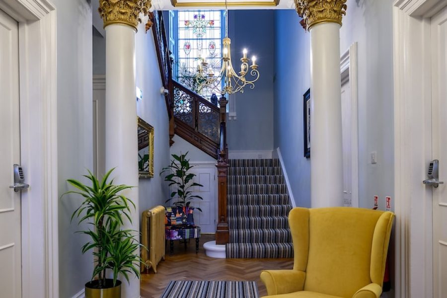 Bologna - Dundee - The Clarendon