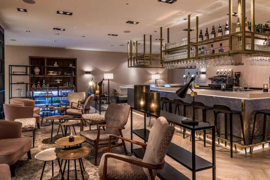 Bologna - Eindhoven - Sandton Eindhoven Centre - Private parking