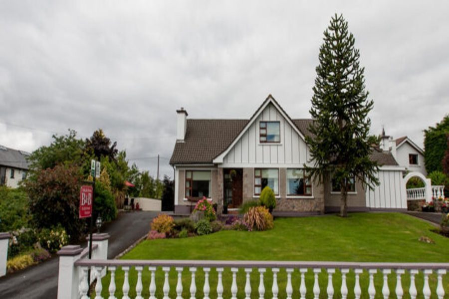 Milano - Galway - Villa De Porres