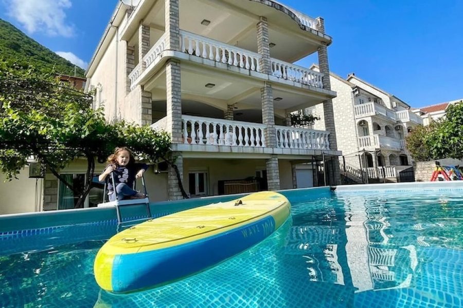 Roma - Herceg Novi - Family House with pool & sea view