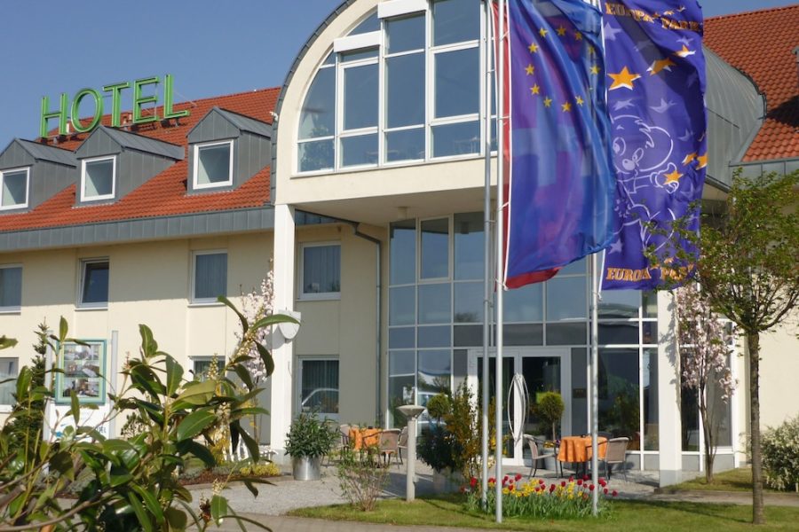 Milano - Rust - Hotel SunParc - SHUTTLE zum Europa-Park Rust 4km & Rulantica 2km