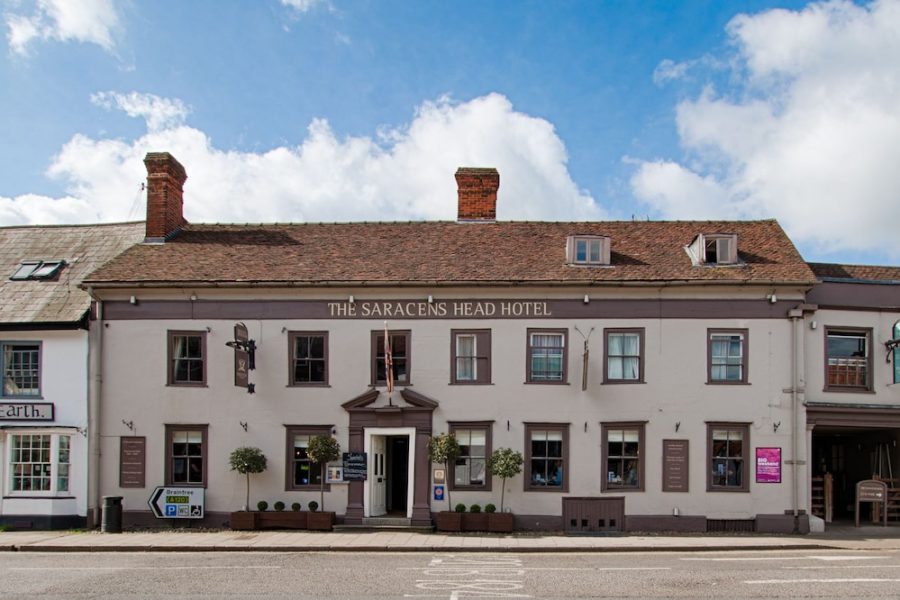 Roma - Stansted - The Saracens Head Hotel - The Coaching Inn Group
