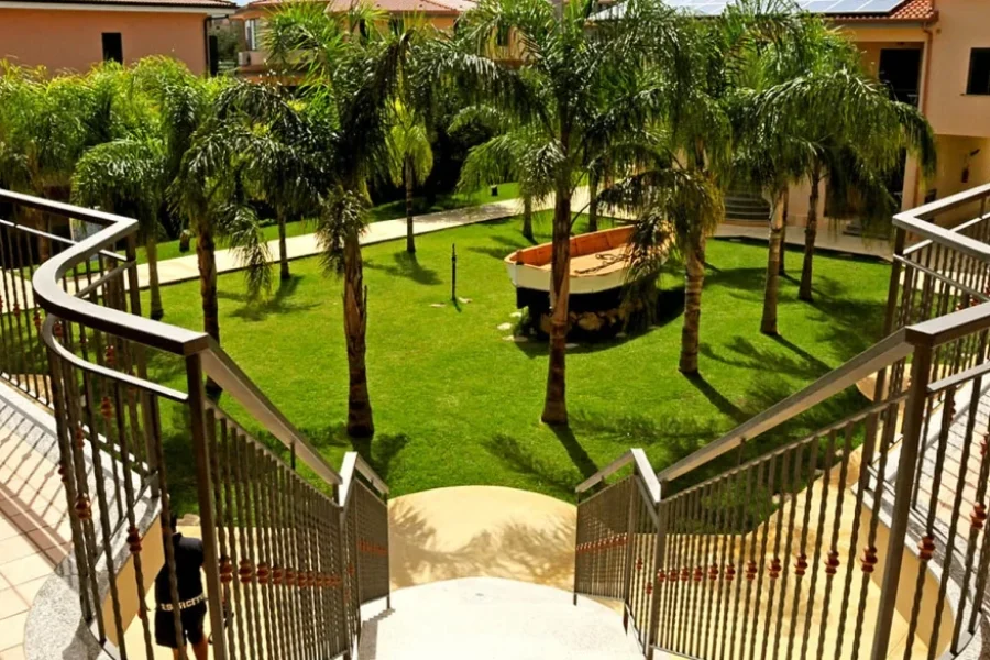 CLUB ESSE AQUILIA BEACH VILLAGE