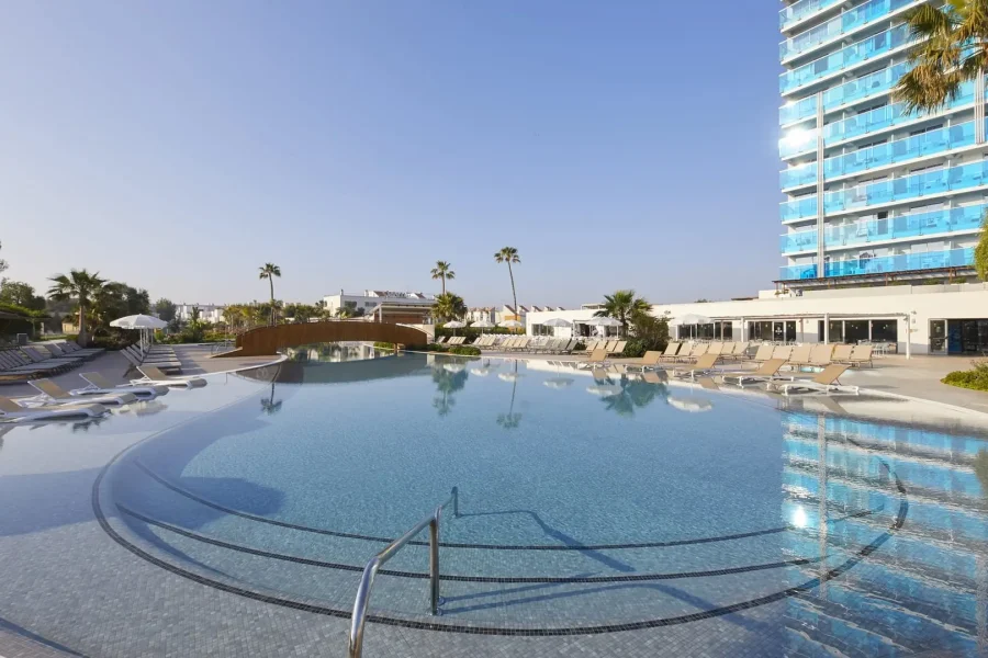 HOTEL BG TONGA TOWER DESIGN - MAIORCA