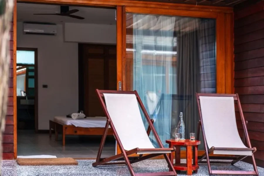 THE BAREFOOT ECORESORT 4* ( ATOLLO DI HAA )