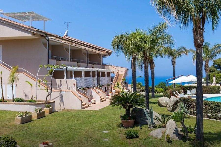 Verona - Tropea - L' Arcobaleno Resort