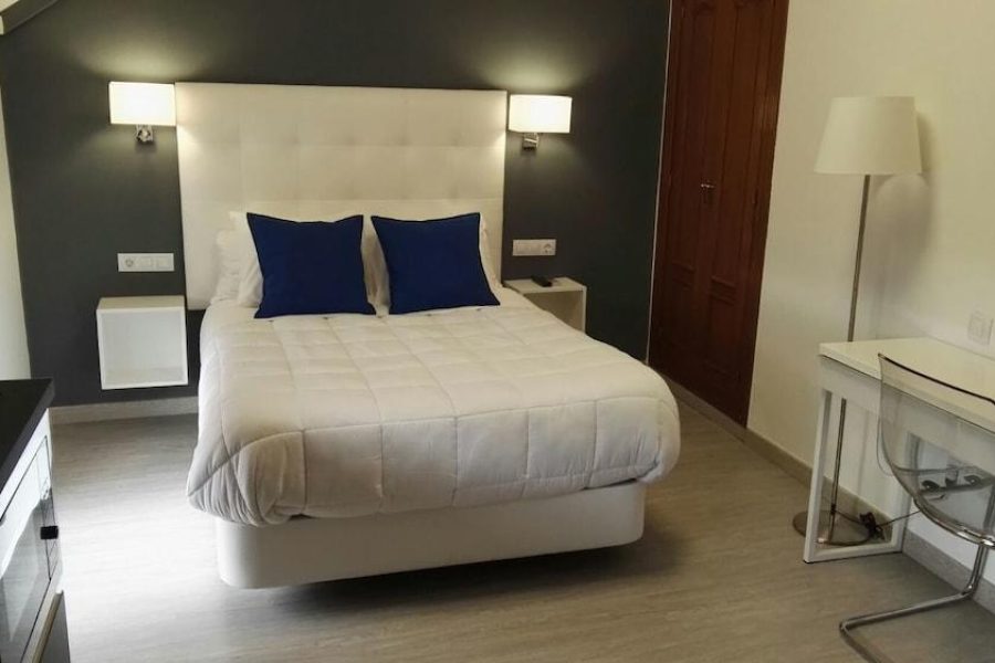 Milano - Aeroporto di Madrid - Hostal el Rocio