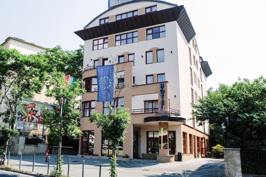 Milano - Budapest - Hotel Mediterran