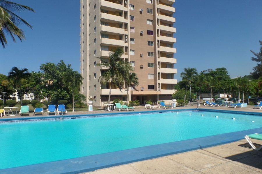 Bologna - Ocho Rios - Angel Fish Beach Suites - Turtle Tower