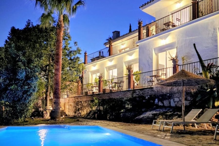 Bologna - Torremolinos - White Village Boutique