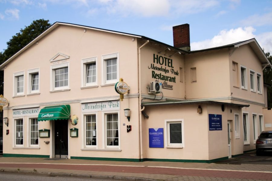 Milano - Amburgo - Hotel Meiendorfer Park free parking