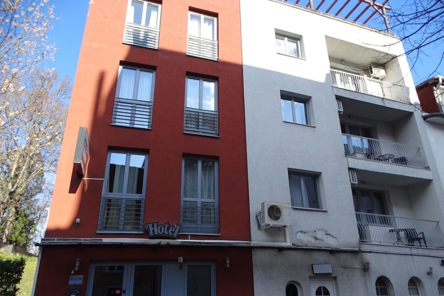 Genova - Budapest - Hotel Rose City