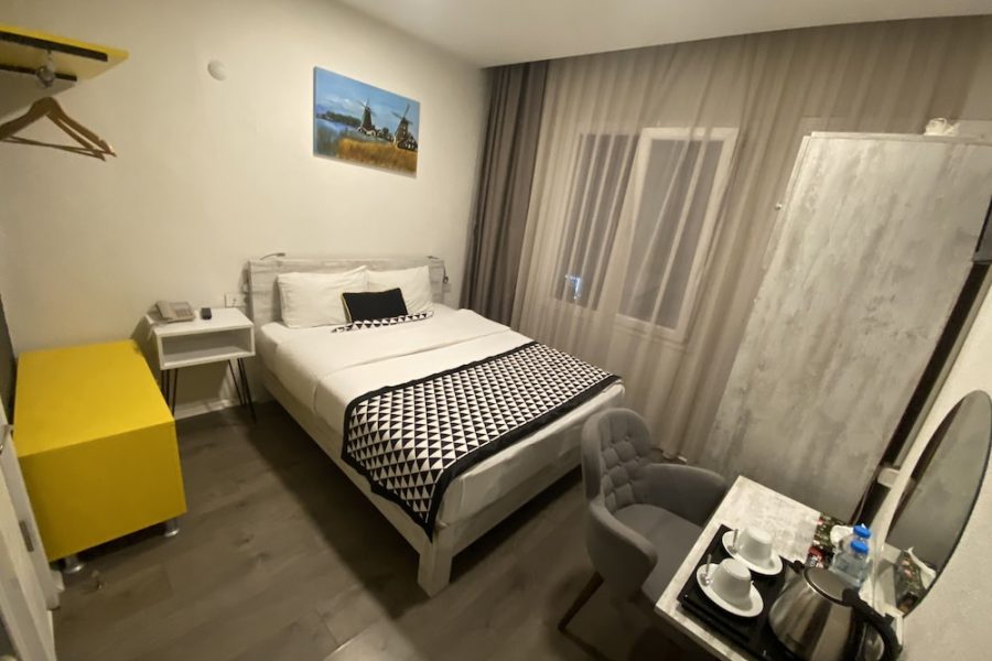 Verona - Izmir - Piano Hotel