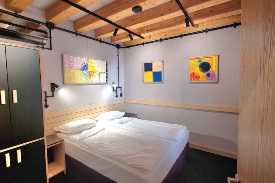 Bari - Sofia - Art Hotel 158