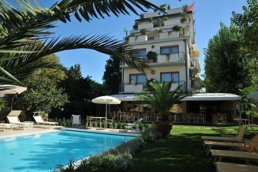 Napoli - Versilia e Costa Toscana