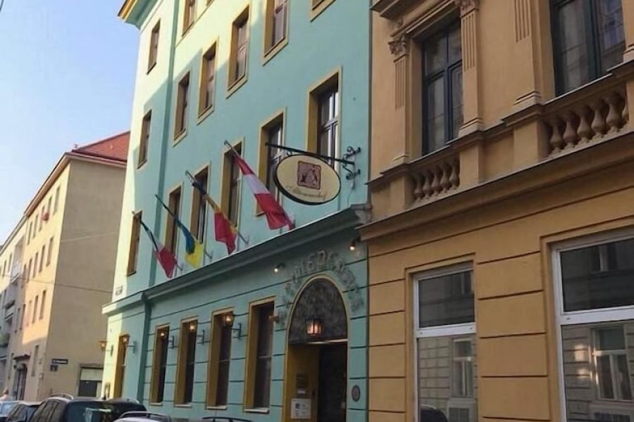 Cagliari - Vienna - Hotel Viki