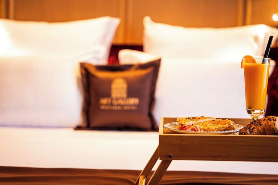 Bologna - Durrës - Art Gallery Boutique Hotel