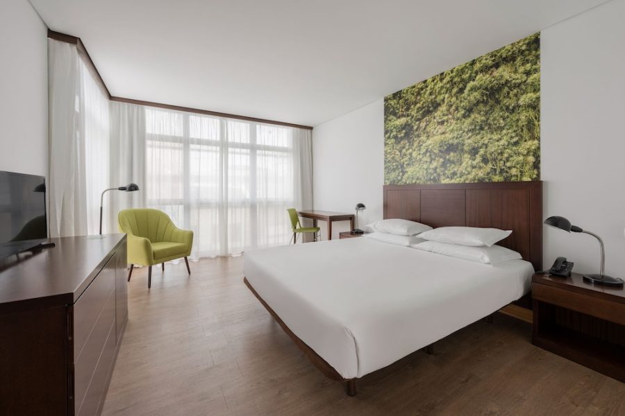 Bologna - Ponta Delgada