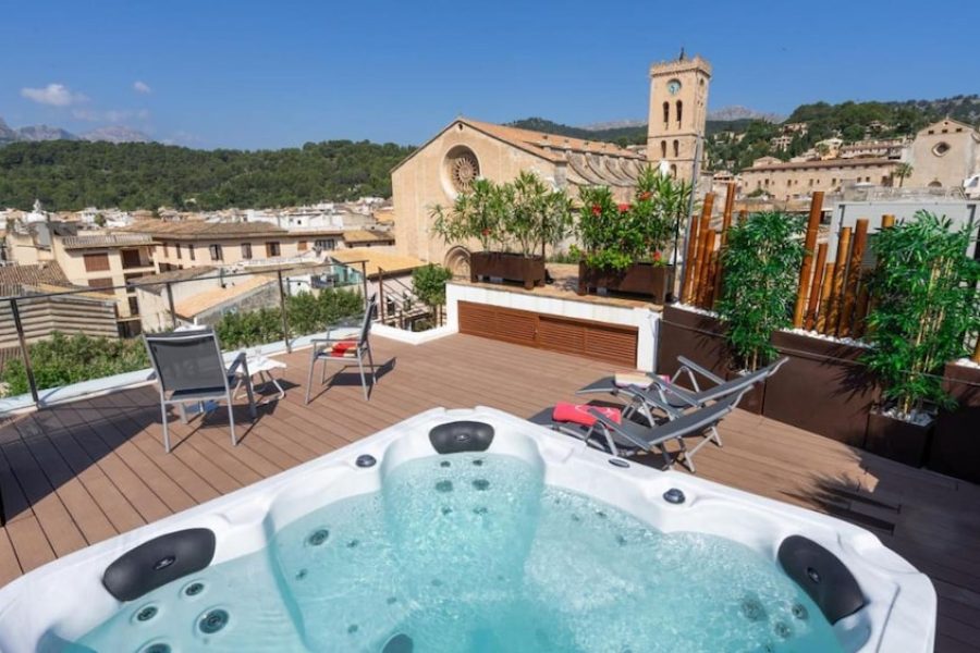 Cagliari - Alcudia - Juma Historic Hotel