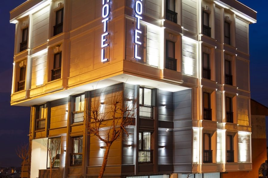 Cagliari - Istanbul - Lenora Airport Hotel