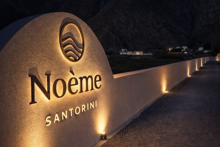 Catania - Órmos Athiniós - Noème Santorini