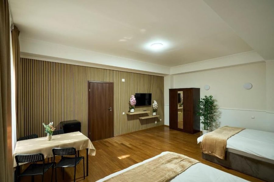 Catania - Otopeni - Therme Airport Resort