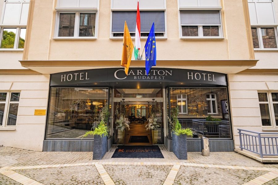 Genova - Budapest - Carlton Hotel Buda Castle