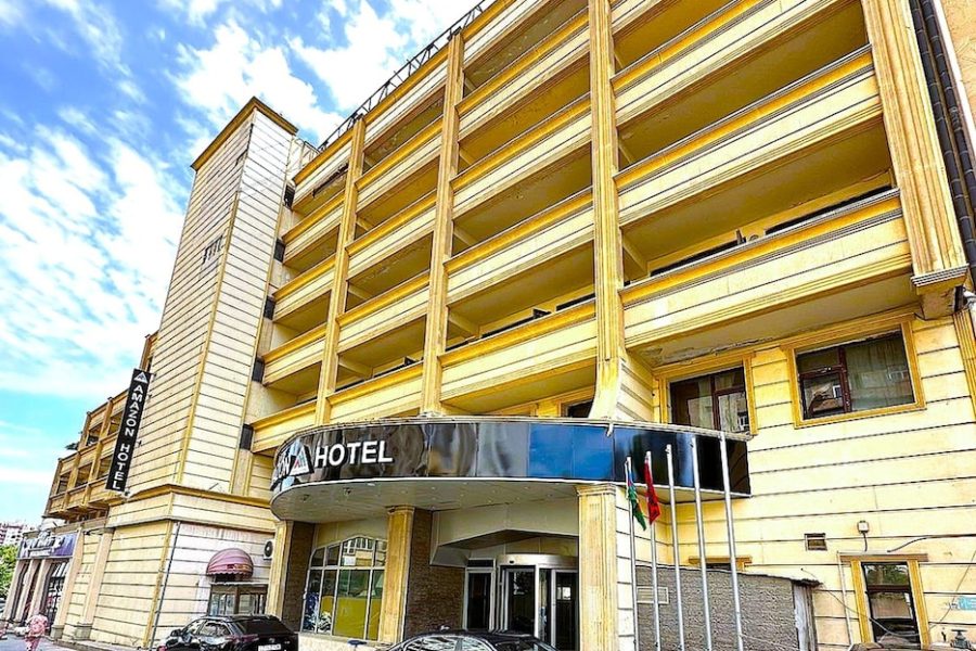 Milano - Baku - Amazon Hotel - Free Massage