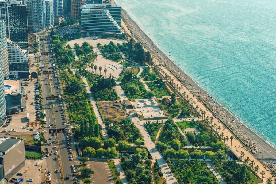 Milano - Batumi - Komunna Luxe