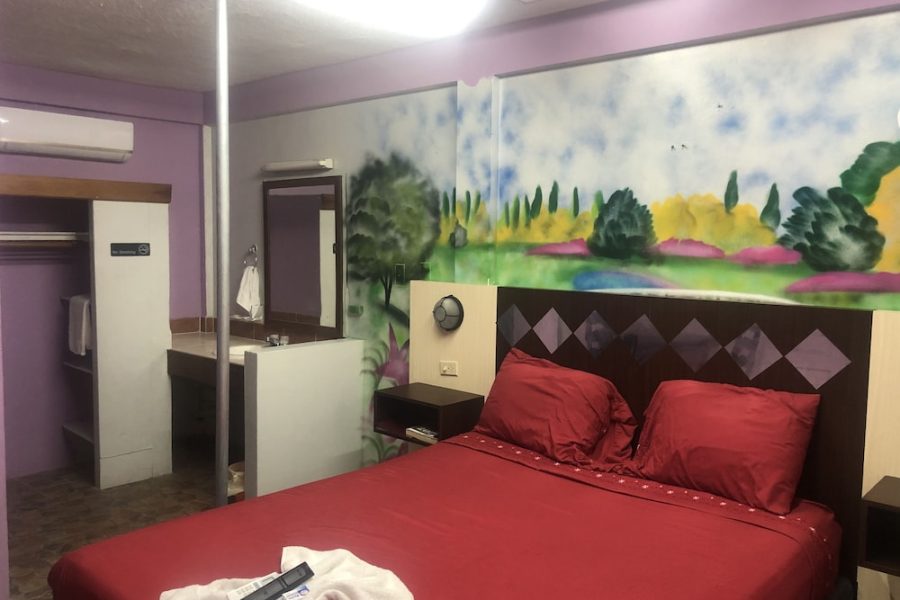 Milano - Belize City - Best Time Inn Hotel - Car Rental