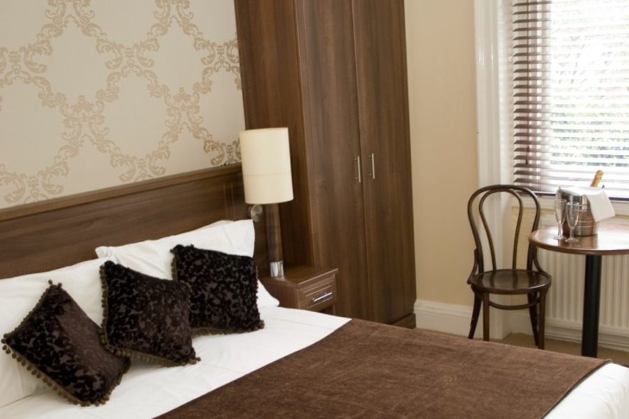 Milano - Brighton - New Steine Hotel - B&B