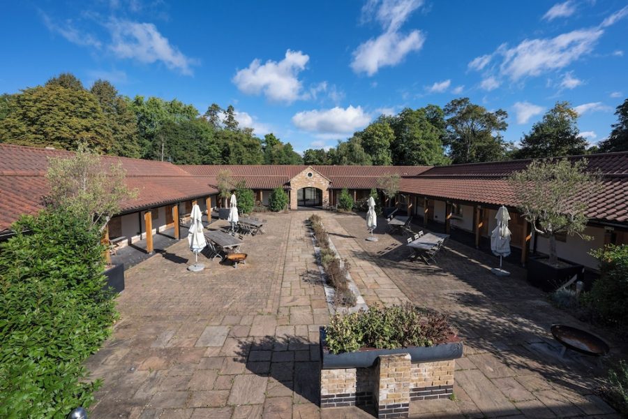Milano - Enfield - The Ridings at Theobalds Park