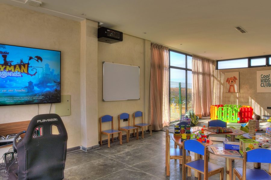 Milano - Oumnass - The Ranch