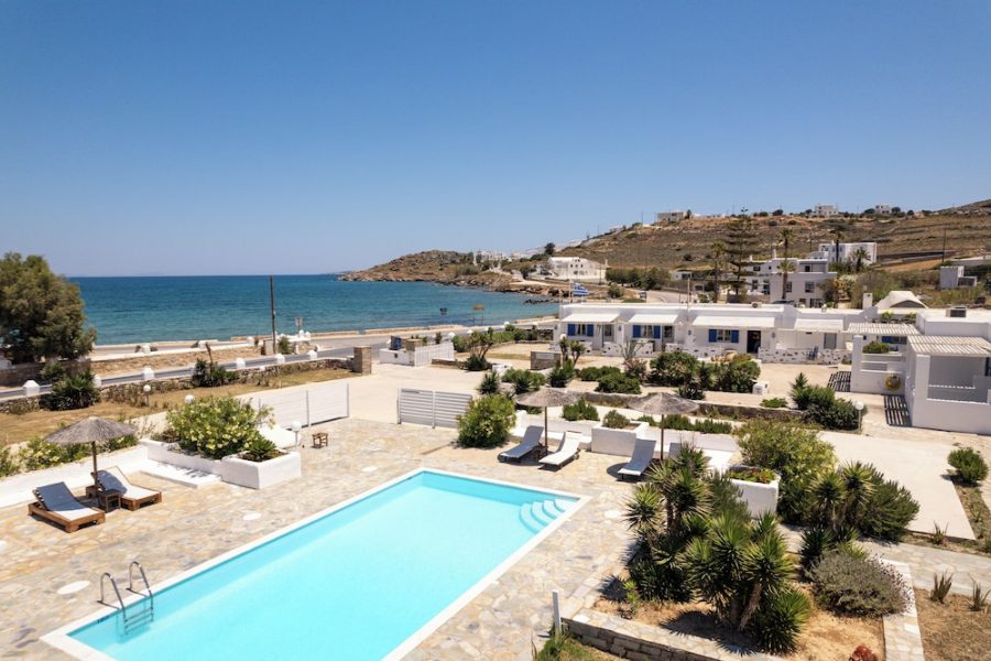 Milano - Paros - Aretousa Residence in Naoussa