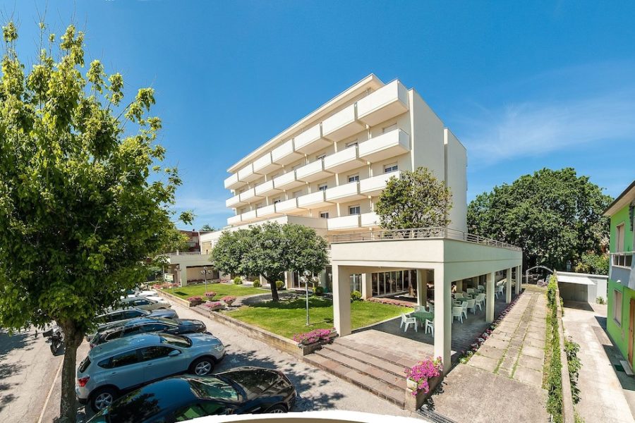 Milano - Senigallia - Hotel Le Querce