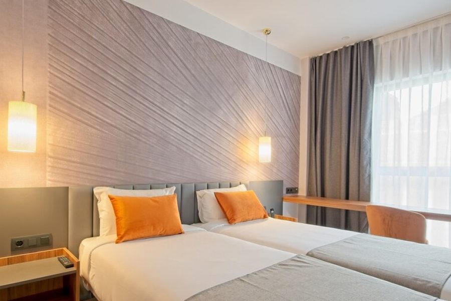 Napoli - Madrid - DWO Yuste Alcalá