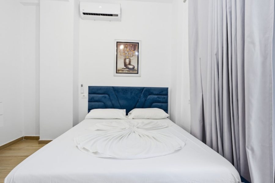 Genova - Durrës - Enles Garden Beach Apartments