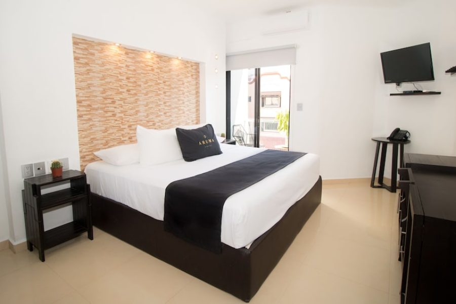 Bologna - Playa del Carmen - Aruma Suites